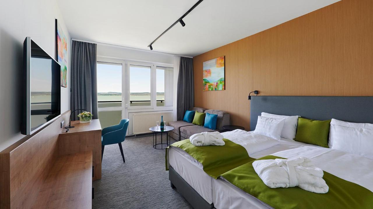Hotel Otp Balatonszemes Exterior photo