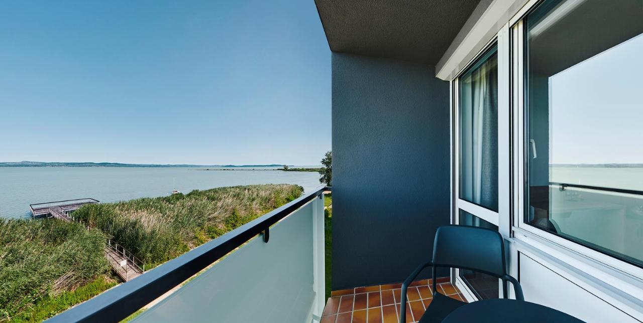 Hotel Otp Balatonszemes Exterior photo