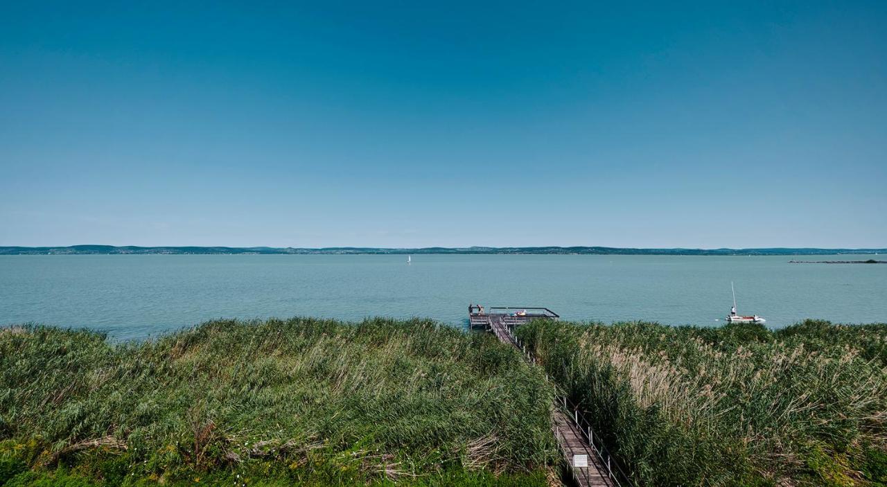 Hotel Otp Balatonszemes Exterior photo