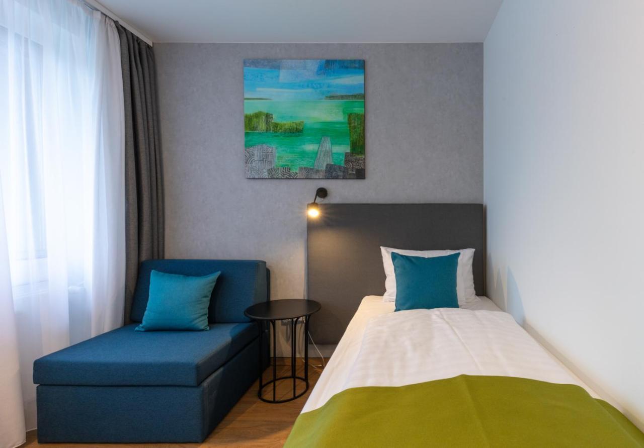 Hotel Otp Balatonszemes Exterior photo