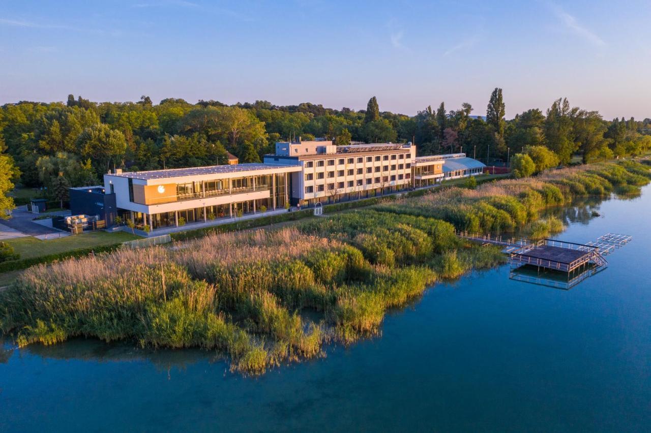 Hotel Otp Balatonszemes Exterior photo